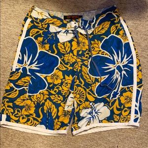 Men’s swim trunks